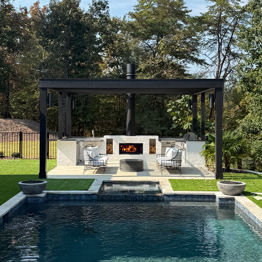 Mini-burton-kitchen-poolside-in America