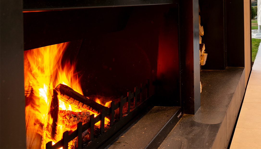 trendz 6mm steel firebox with a roaring fire